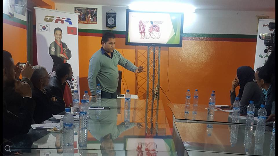 - 2017 -  ( الدورة التكوينية الأولى في الإصابات الرياضية و الإسعافات الأولية و توزيع الشواهد الدولية والوطنية للحزام الأسود ( الفوج الأول